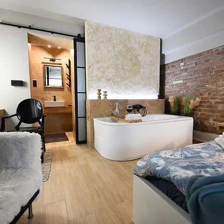 Appartamento Slowackiego-33